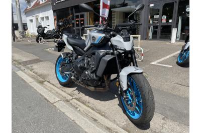YAMAHA MT-09  Y-AMT