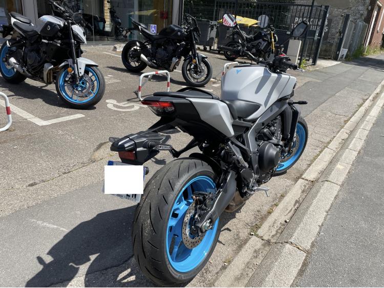YAMAHA MT-09  Y-AMT