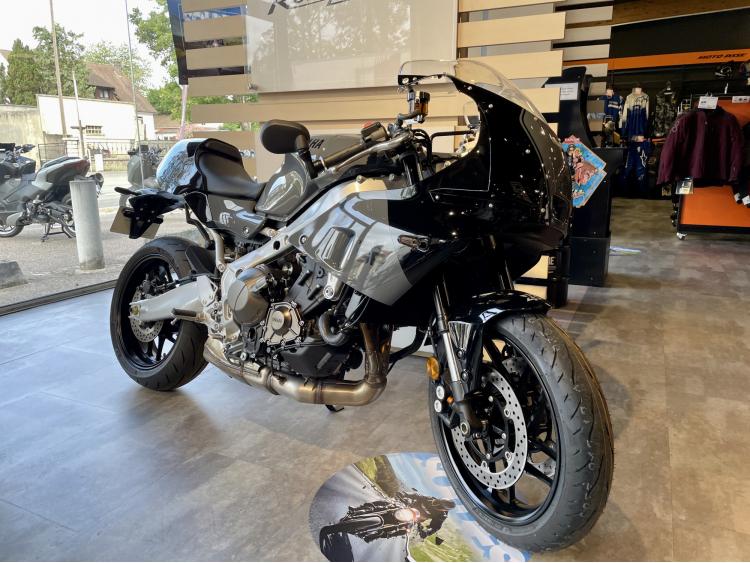 YAMAHA XSR 900 GP 47,5 CV (permis A2) ou 95 CV