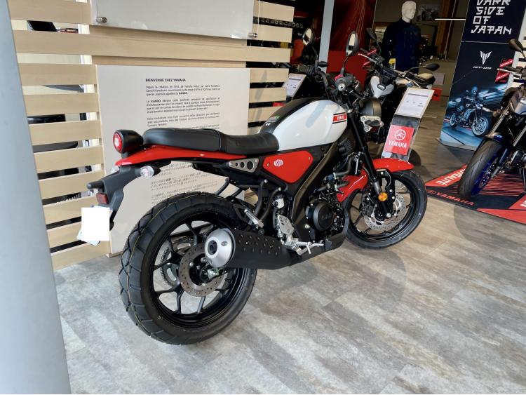 YAMAHA XSR 125