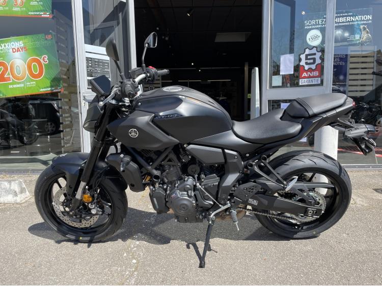 YAMAHA MT-07 full ou bridée