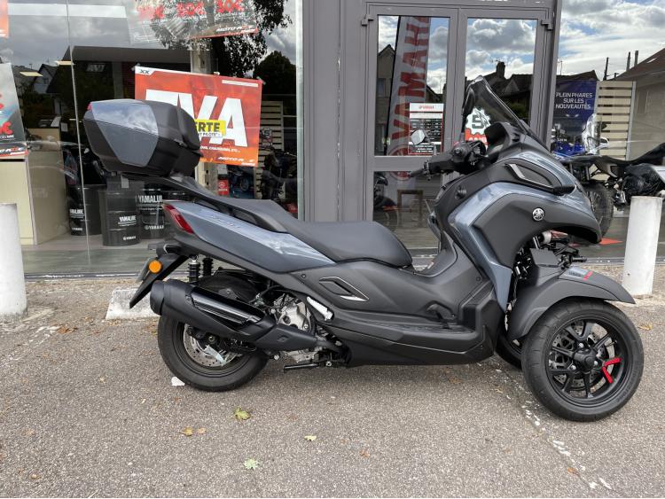 YAMAHA TRICITY 300