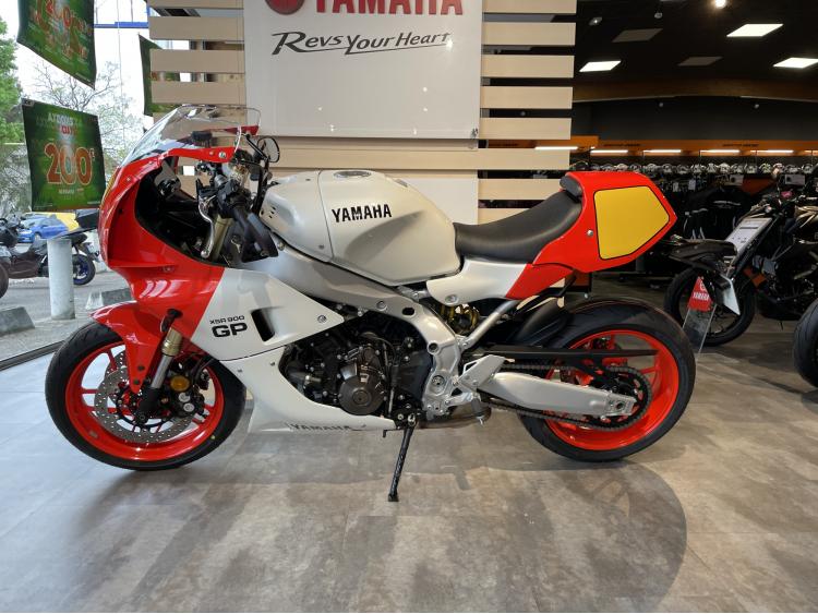 YAMAHA XSR 900 GP