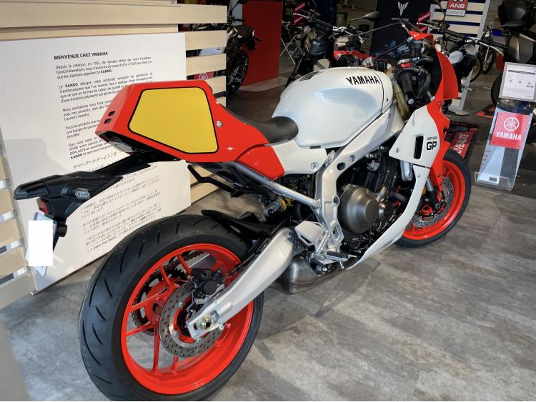 YAMAHA XSR 900 GP