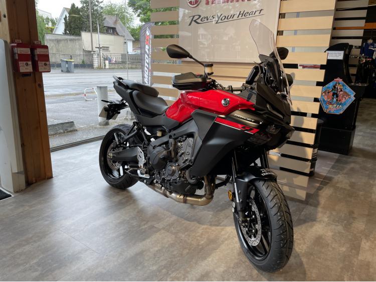 YAMAHA TRACER 9 Y-AMT