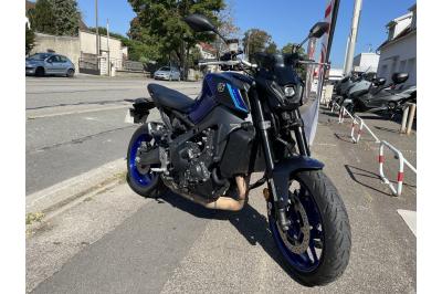 YAMAHA MT-09