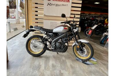 YAMAHA XSR 125 Legacy