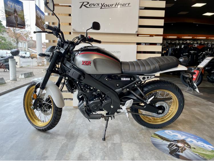 YAMAHA XSR 125 Legacy